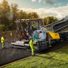 volvo-benefits-tracked-paver-p6820d-t3-t4f-power-to-perform-2324x1200