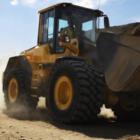 volvo-benefits-wheel-loader-l60f-t3-smooth-and-effective-braking-2324x1200