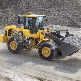 volvo-benefits-wheel-loader-l90gz-t3-powertrain-2324x1200